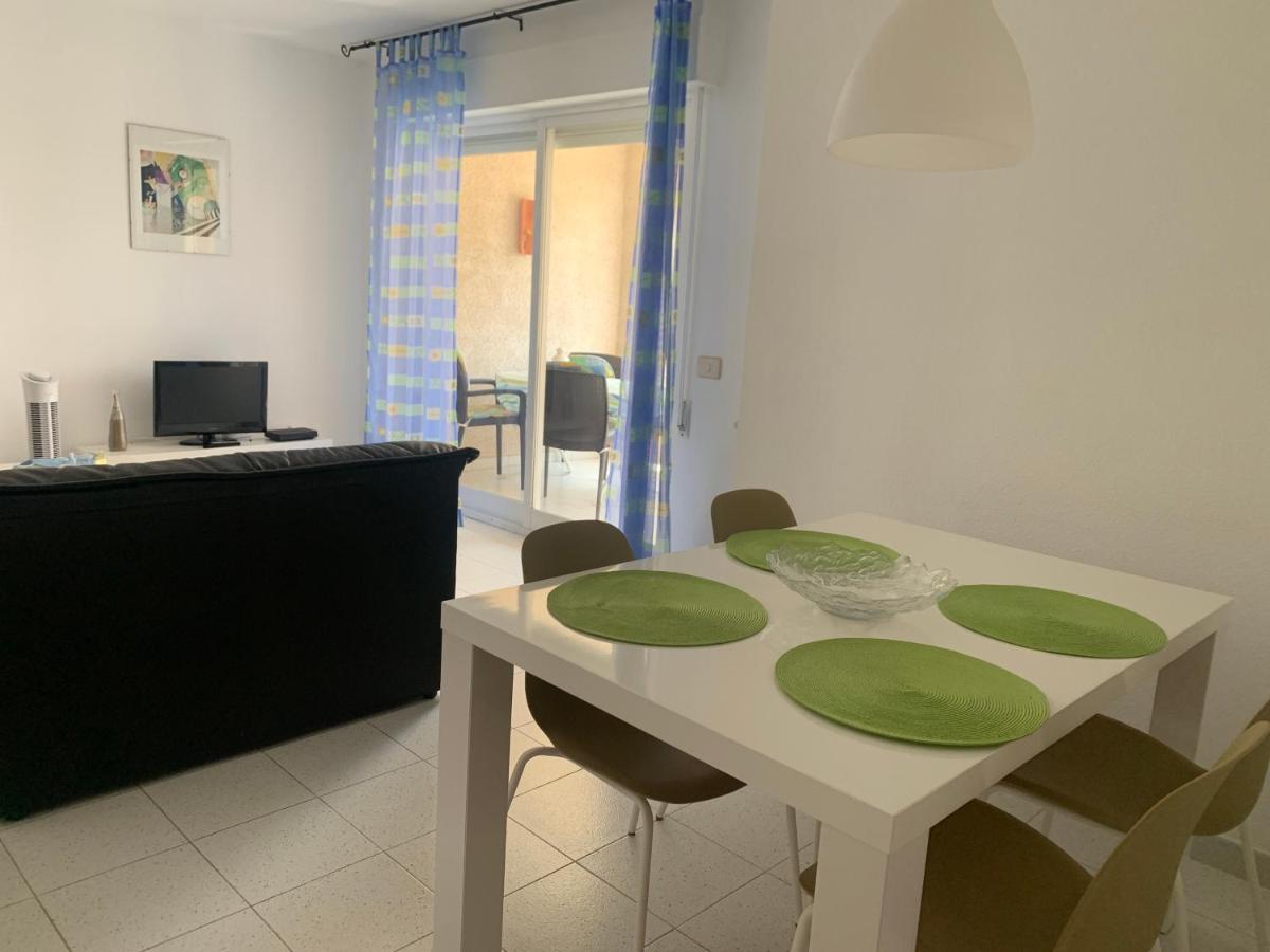 Piso Vacacional Con Piscina En Benicassim Apartment ภายนอก รูปภาพ