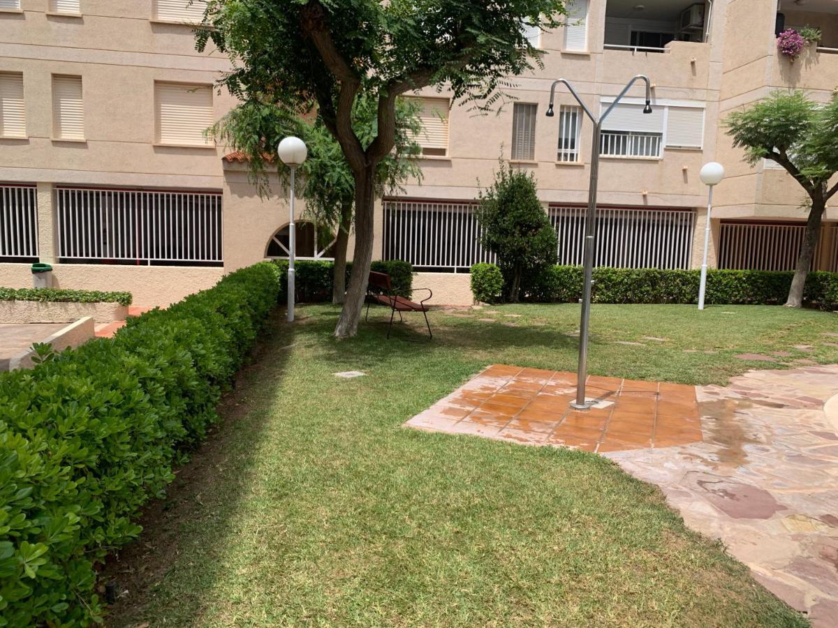 Piso Vacacional Con Piscina En Benicassim Apartment ภายนอก รูปภาพ
